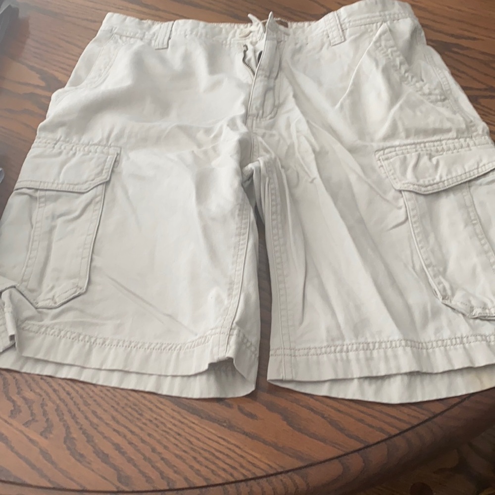 St John’s Bay cargo tan shorts